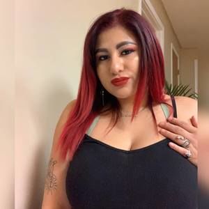 Meet your Posher, Monique